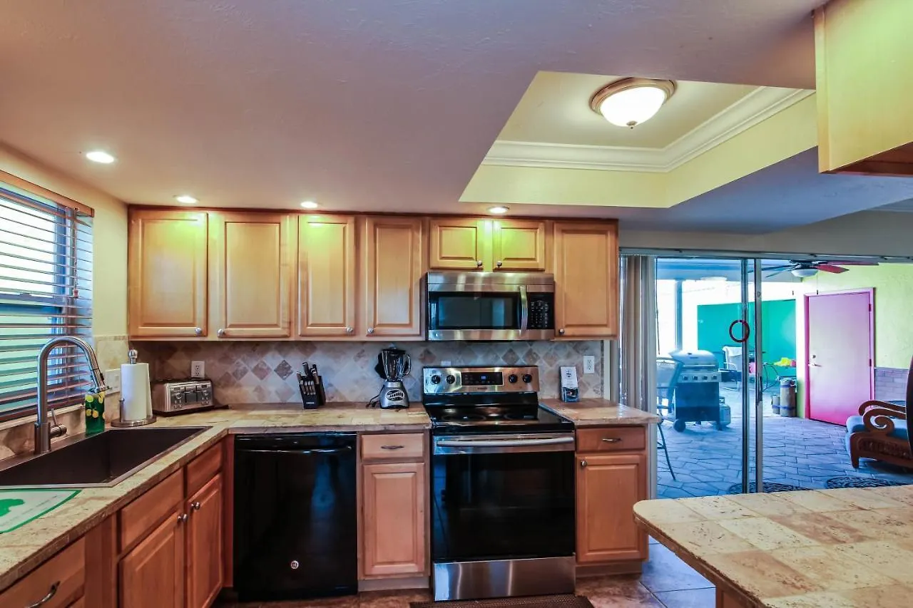 Gulf Access #a 3 Bedroom W/ Heated Pool
