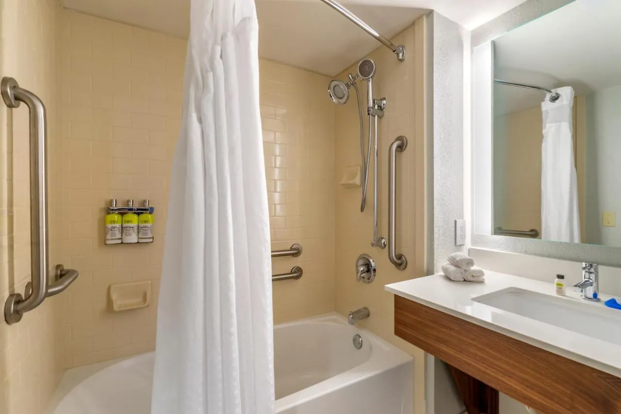 Hotel Express Cape Coral-fort Myers Area By Ihg Cape Coral