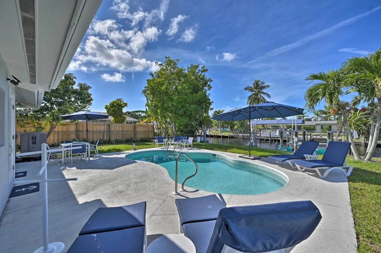 Sun-soaked Canalside With Pool, Game Cape Coral