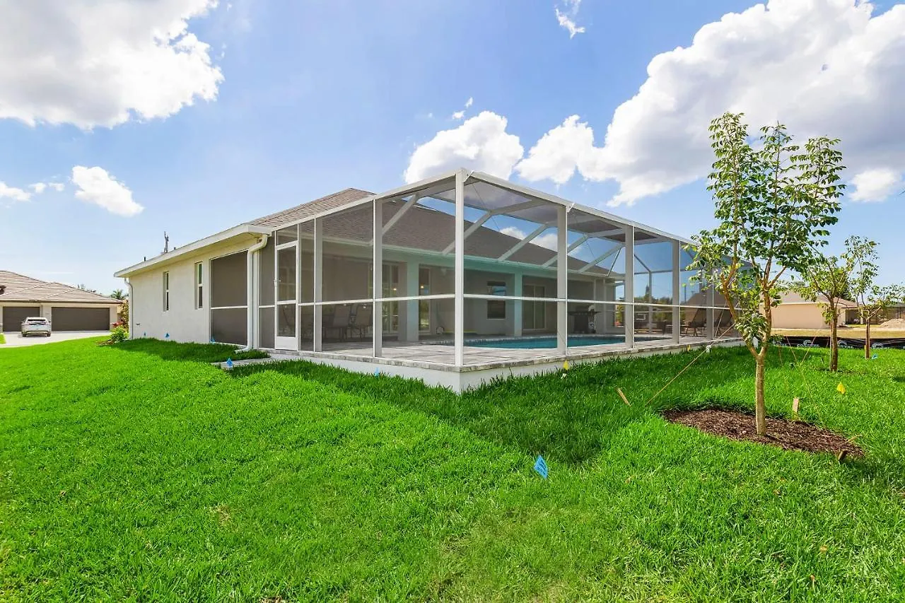 Newly Built With Heated Pool, Close To Many Amenities - Sandle Holiday home Cape Coral
