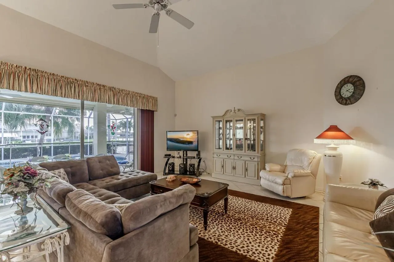 Lakeside At Cat Cay - - Roelens Vacations * Cape Coral