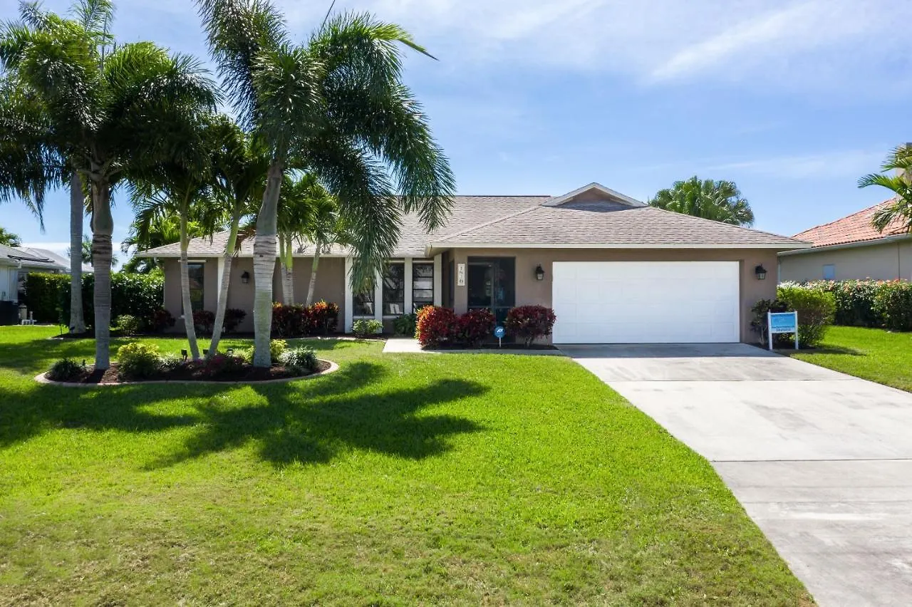 Holiday home Stunning Outdoor Oasis With Heated Pool, Kayaks & - Cape Sea Esta - Roelens Vacations Cape Coral
