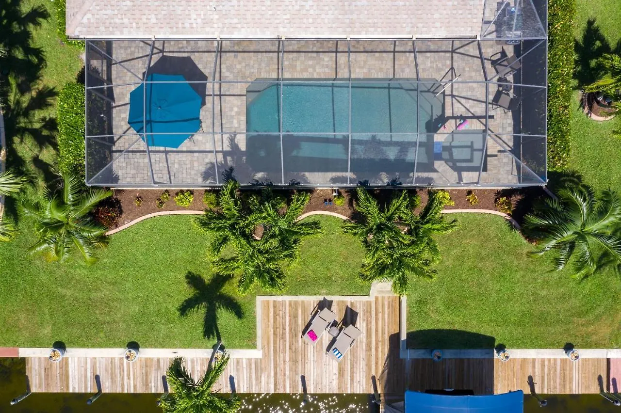 Stunning Outdoor Oasis With Heated Pool, Kayaks & - Cape Sea Esta - Roelens Vacations *