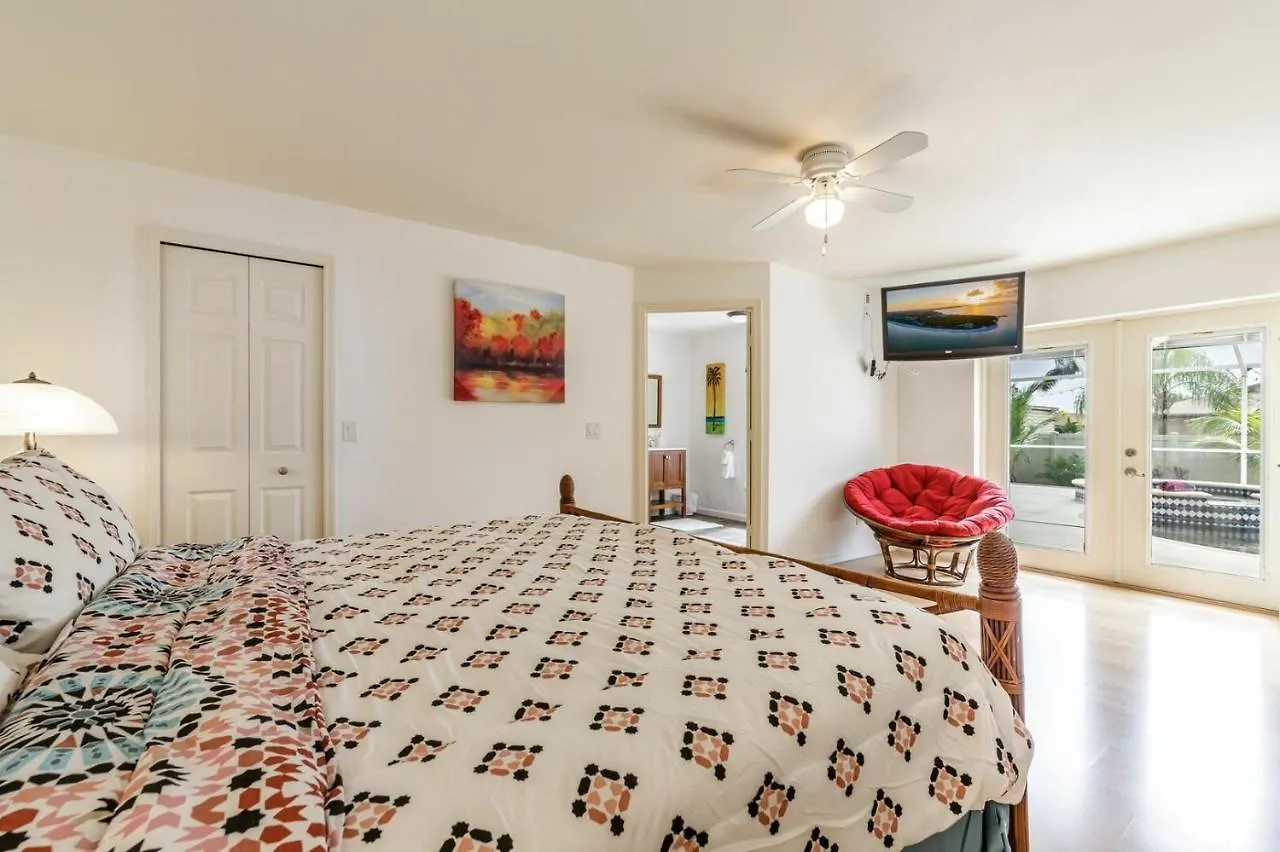 Southern Exposure - Palms - Roelens Vacations Holiday home