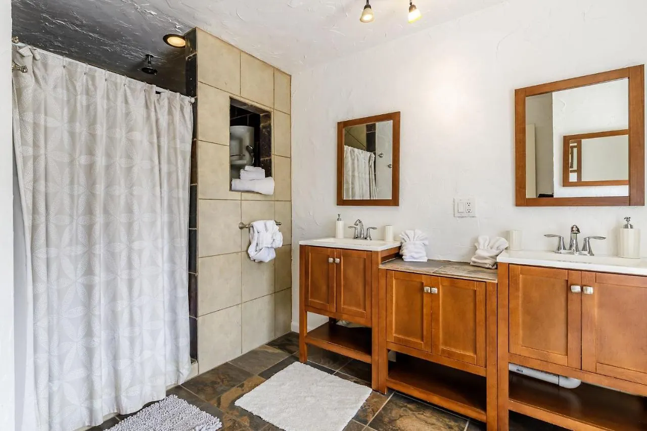 Southern Exposure - Palms - Roelens Vacations Holiday home