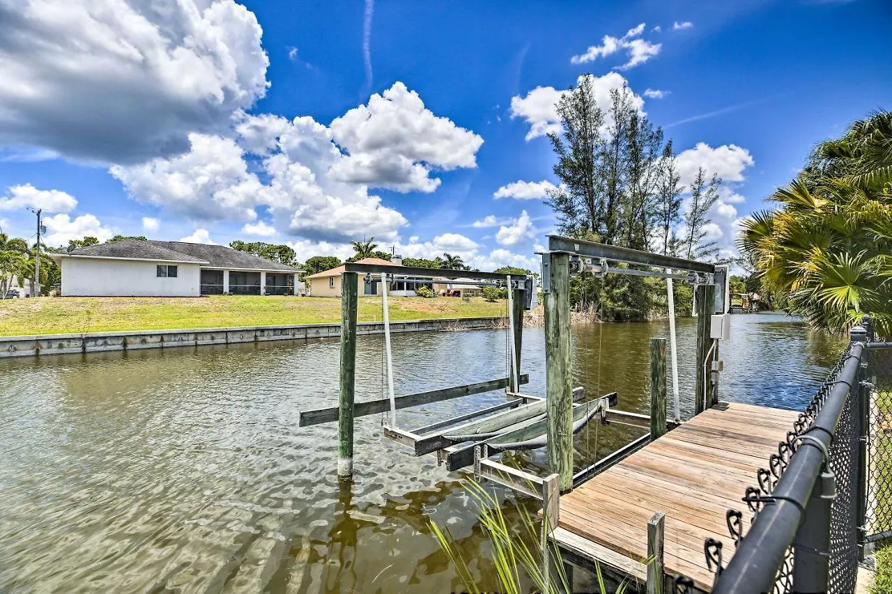 Holiday home Canalfront With Pool And Dock *