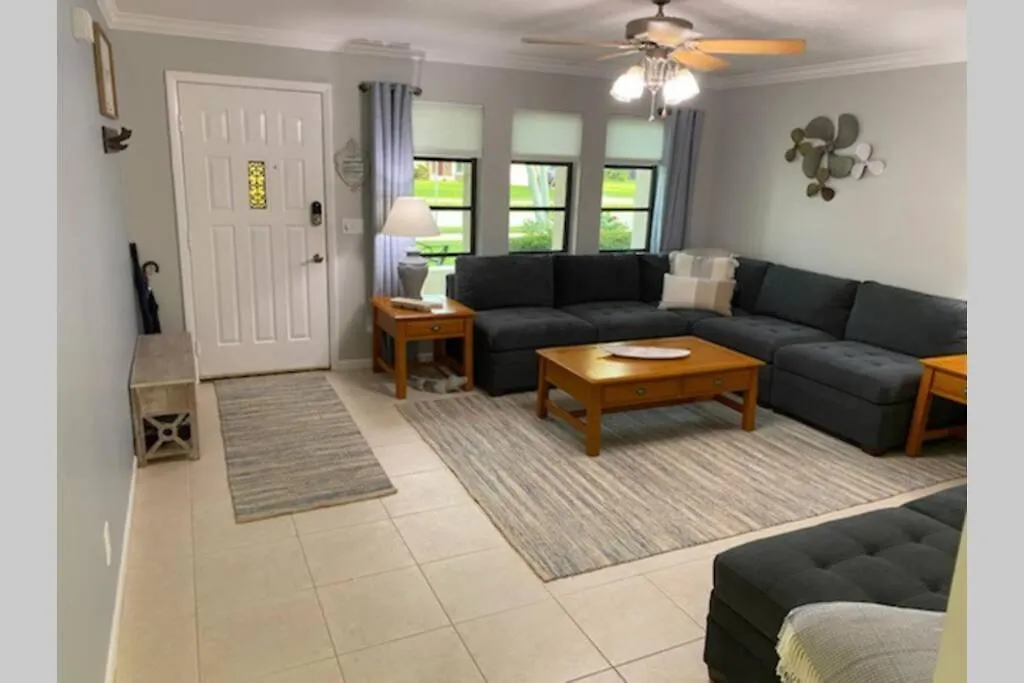 The Max Cape Coral