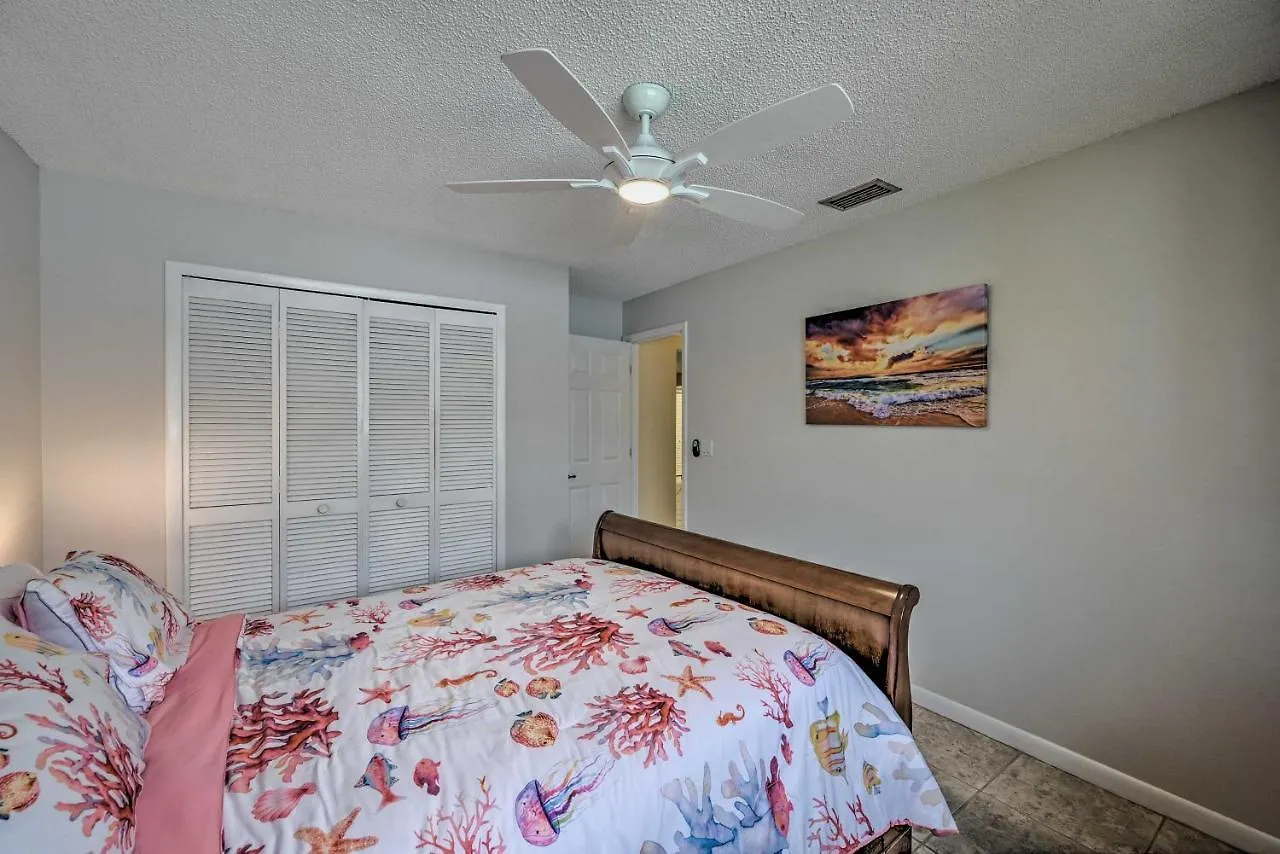 Pet-friendly Escape By Bike Trails Cape Coral