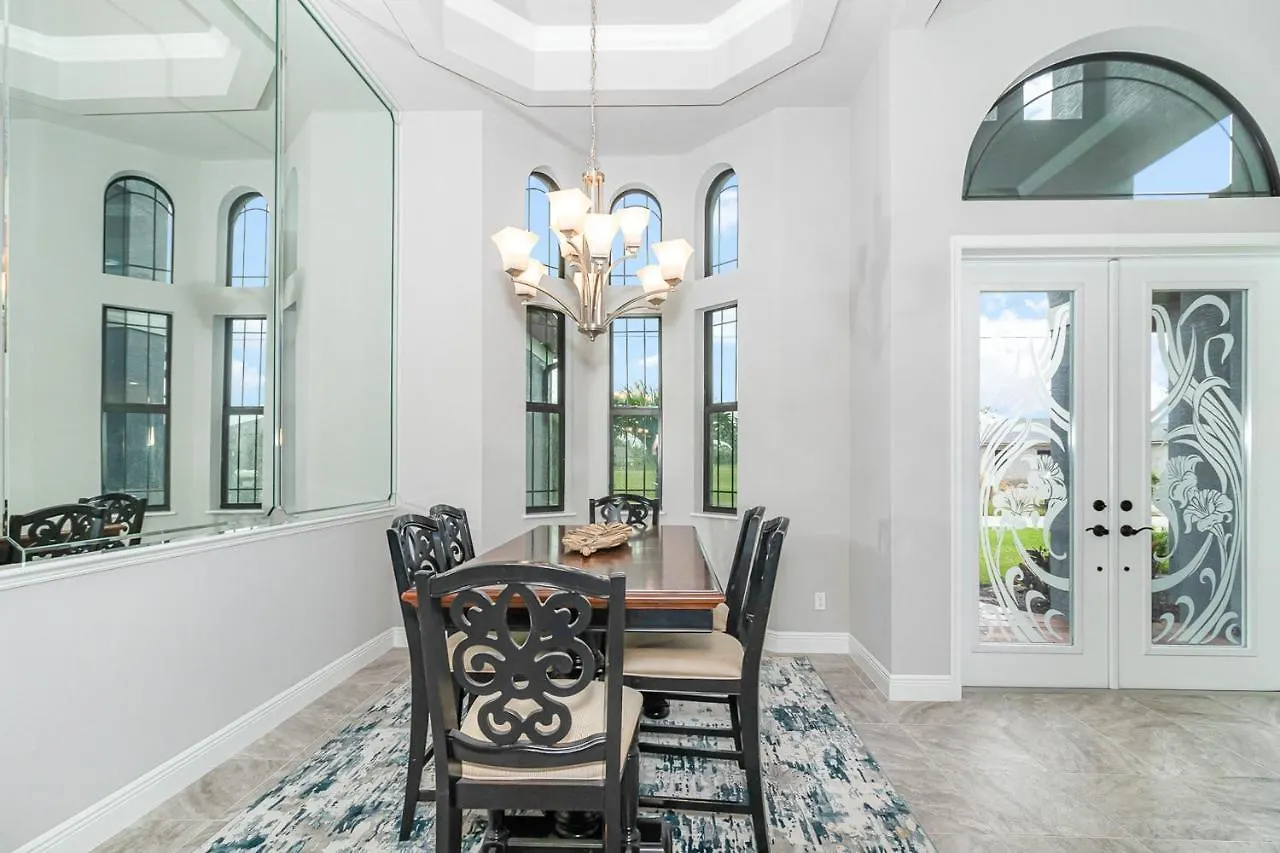 Bella Vista * Cape Coral
