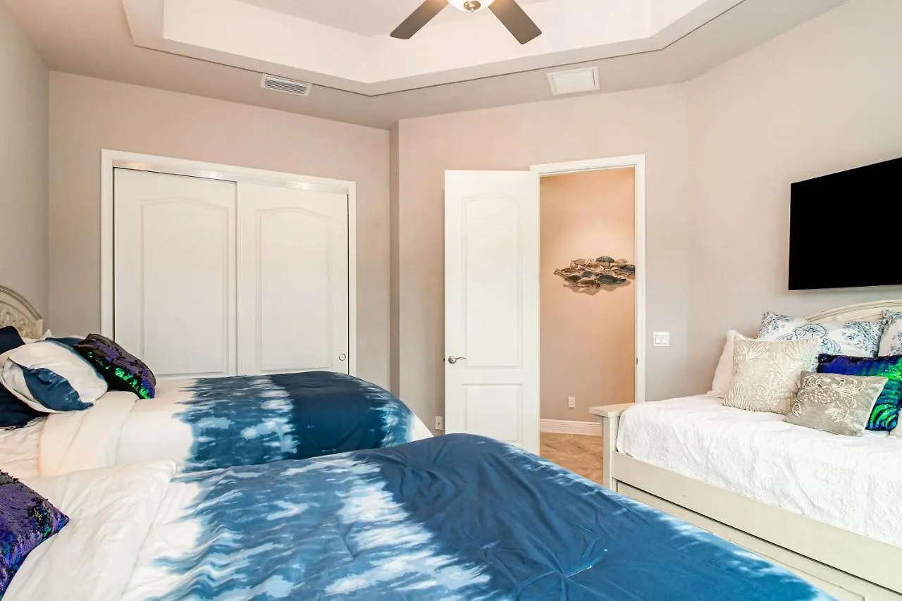 Bella Vista Holiday home Cape Coral