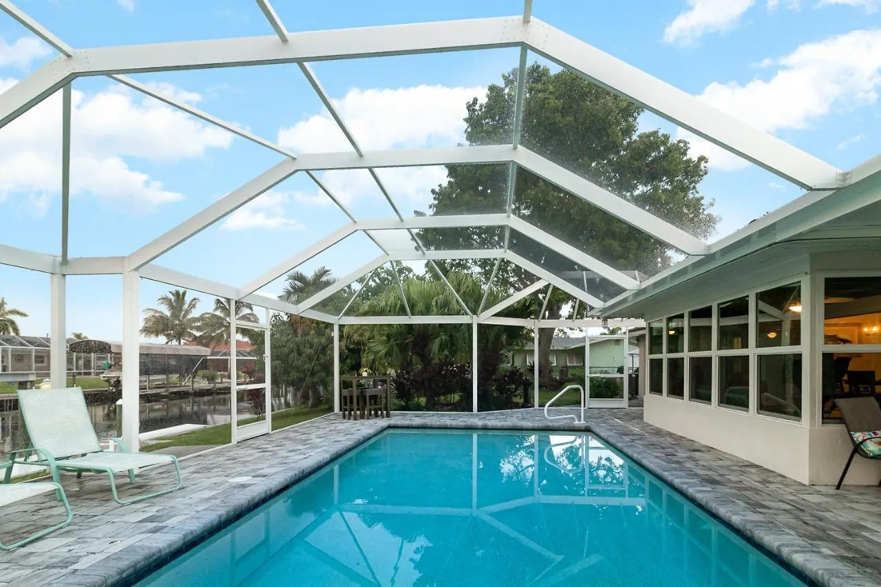 Redfish Cove Getaway Holiday home Cape Coral