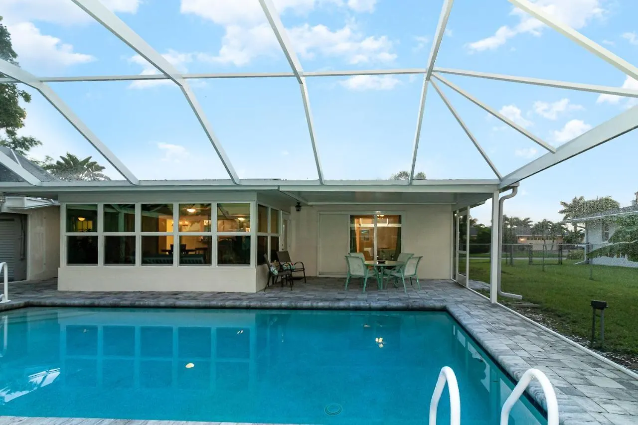 Redfish Cove Getaway Holiday home Cape Coral
