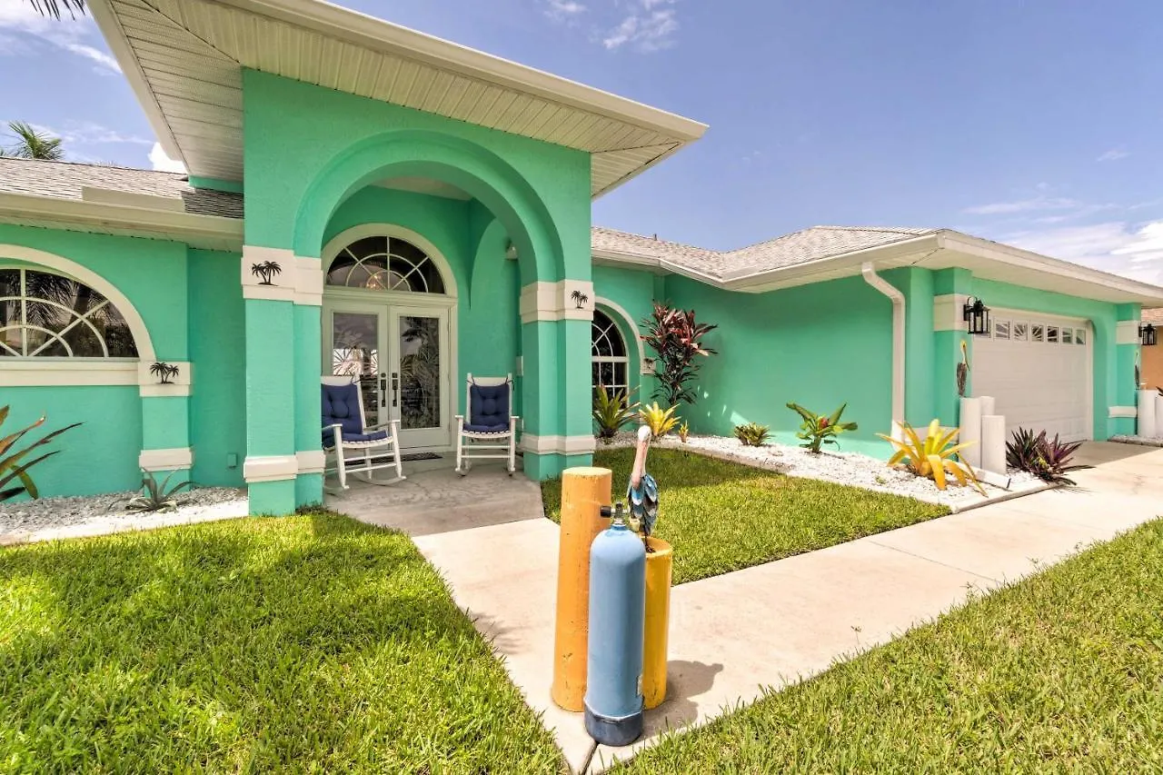 Waterfront With Private Pool! Cape Coral