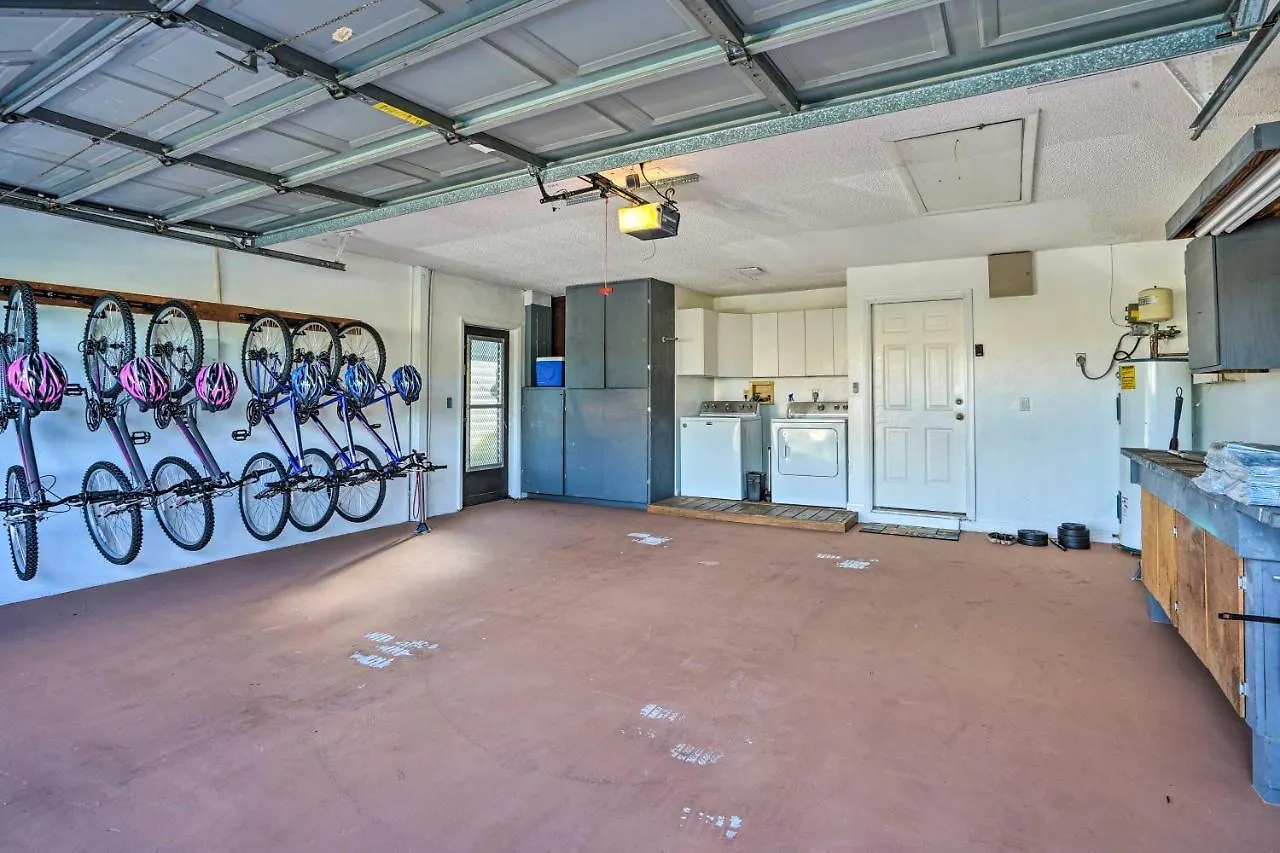 Pet-friendly Escape By Bike Trails Cape Coral