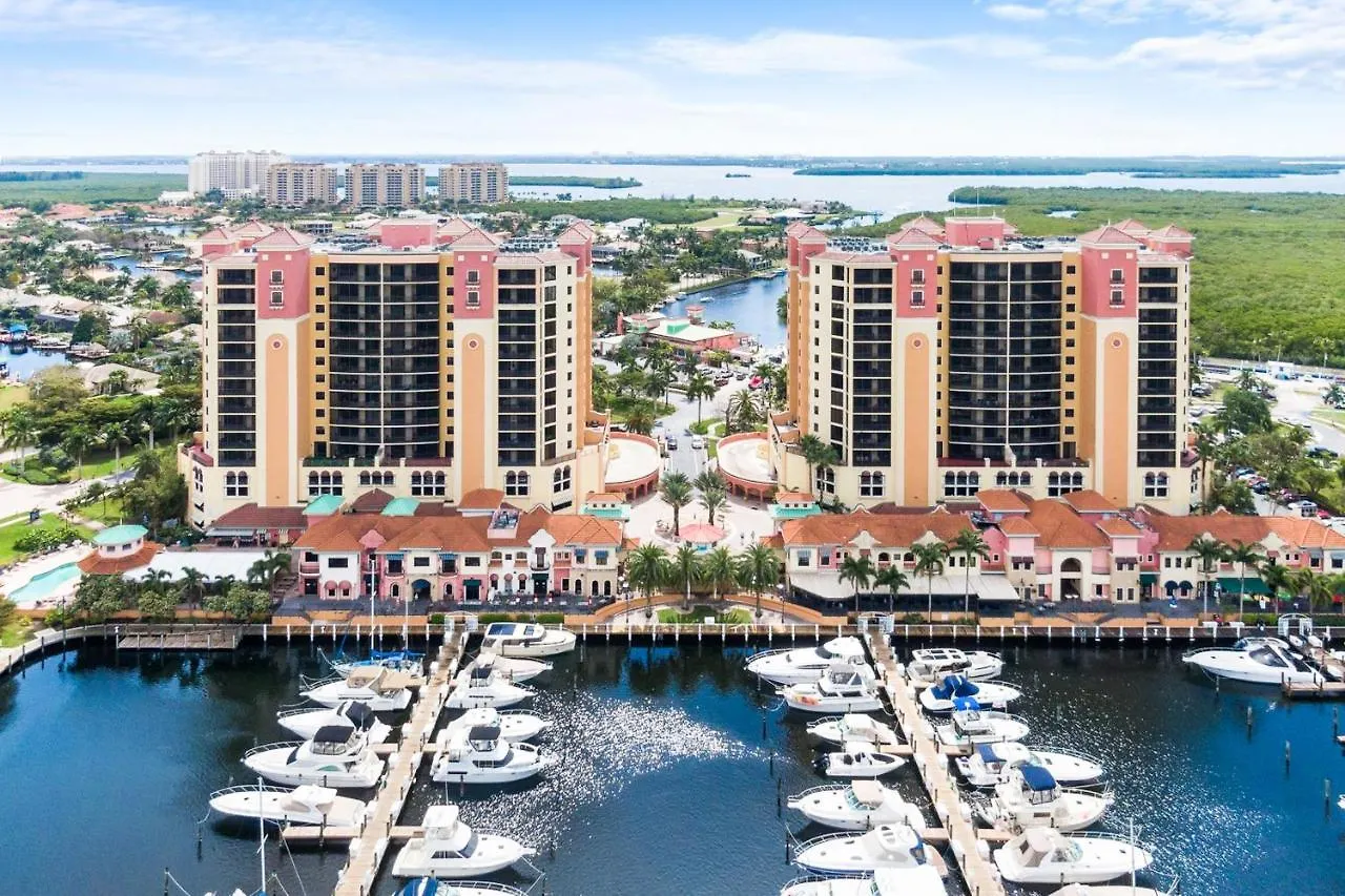 Waterside Wine Club #618 Holiday home Cape Coral