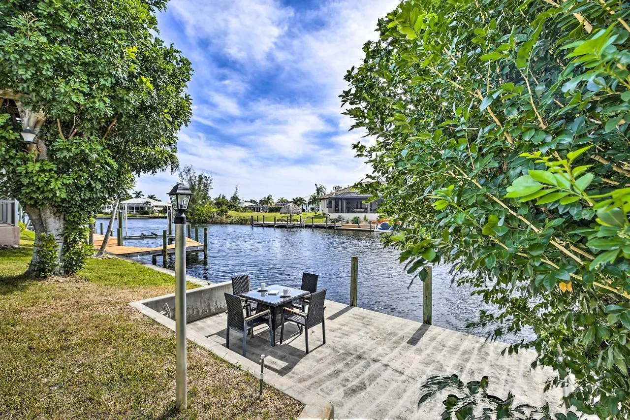 Holiday home Canalfront Escape With Heated Pool!