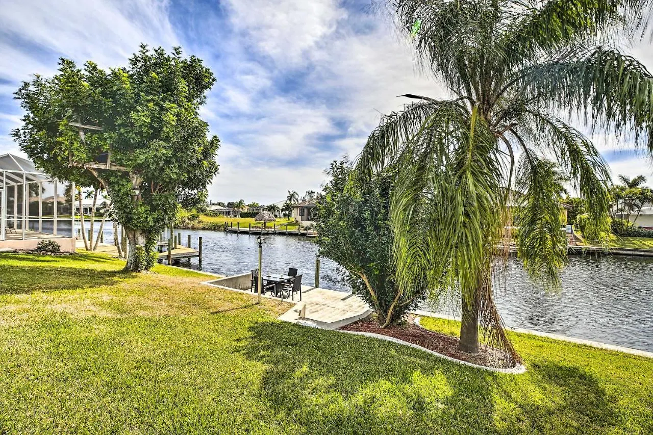 Canalfront Escape With Heated Pool! *