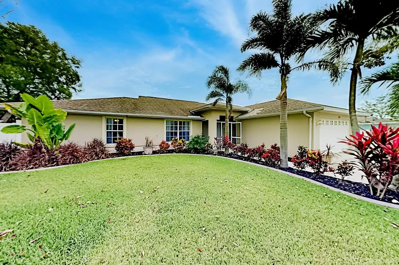 Holiday home The Albatross On 14th Cape Coral