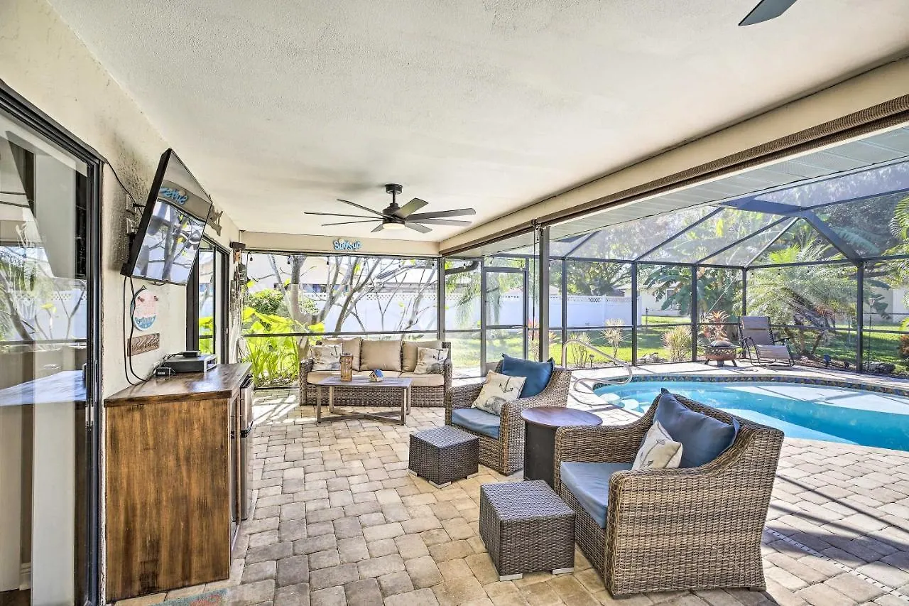 Bright With Private Pool, Lanai * Cape Coral