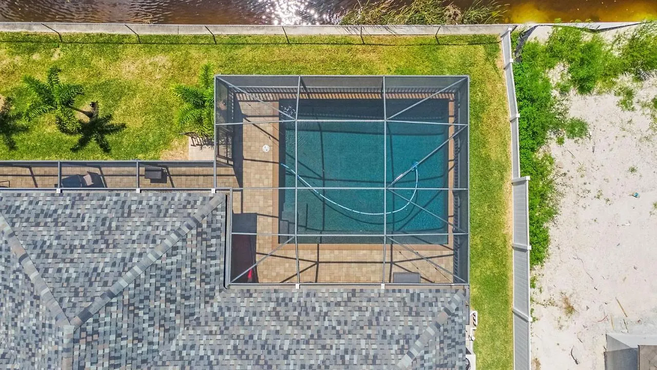Private Waterfront Heated Pool Pool Table Heat Wave - Roelens Vacations