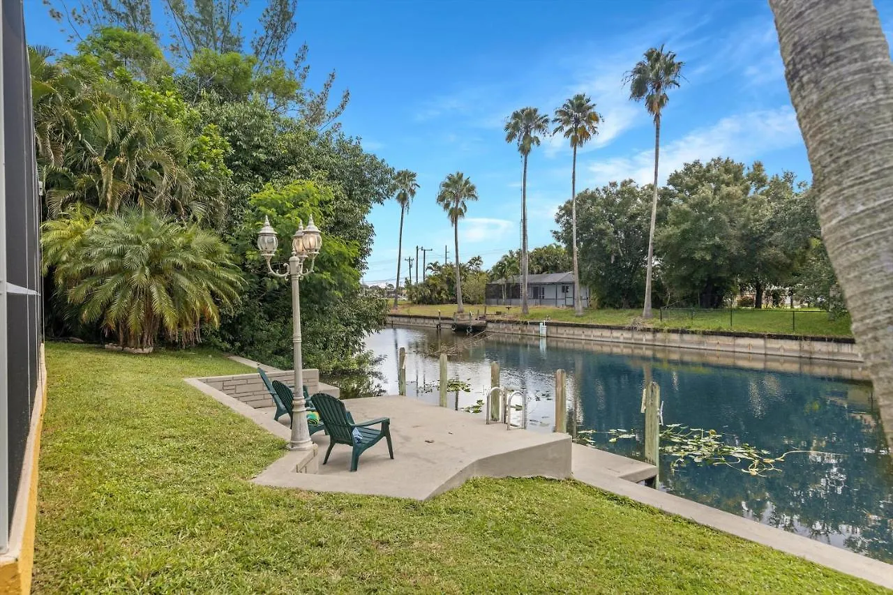 Holiday home Private With Heated Pool On A Freshwater Canal - Off Course - Roelens Vacations