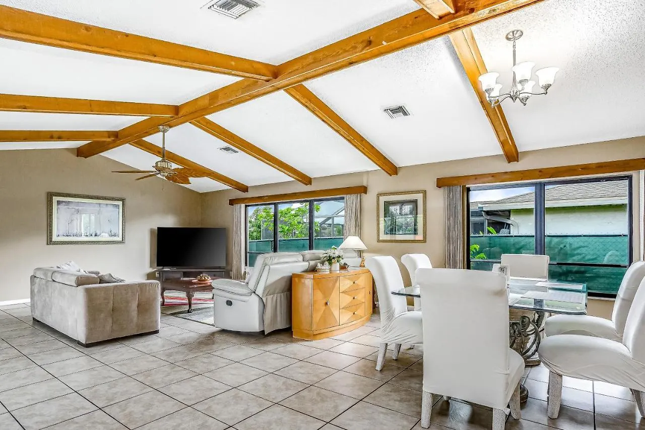 Mango House * Cape Coral