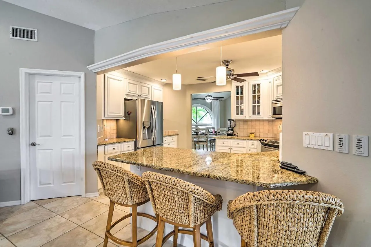Waterfront With Screened-in Private Pool! *