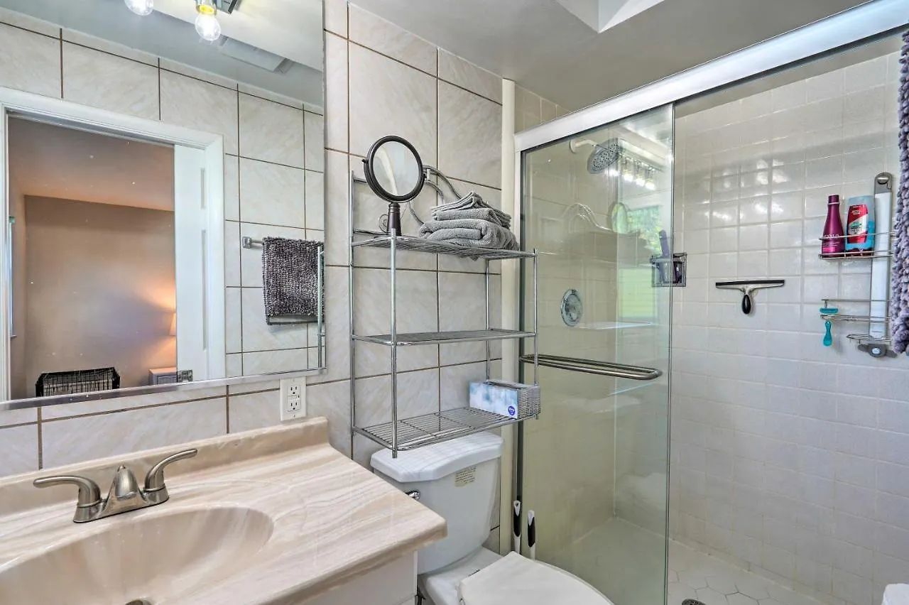 With Pool, Lanai, And Canal Access!