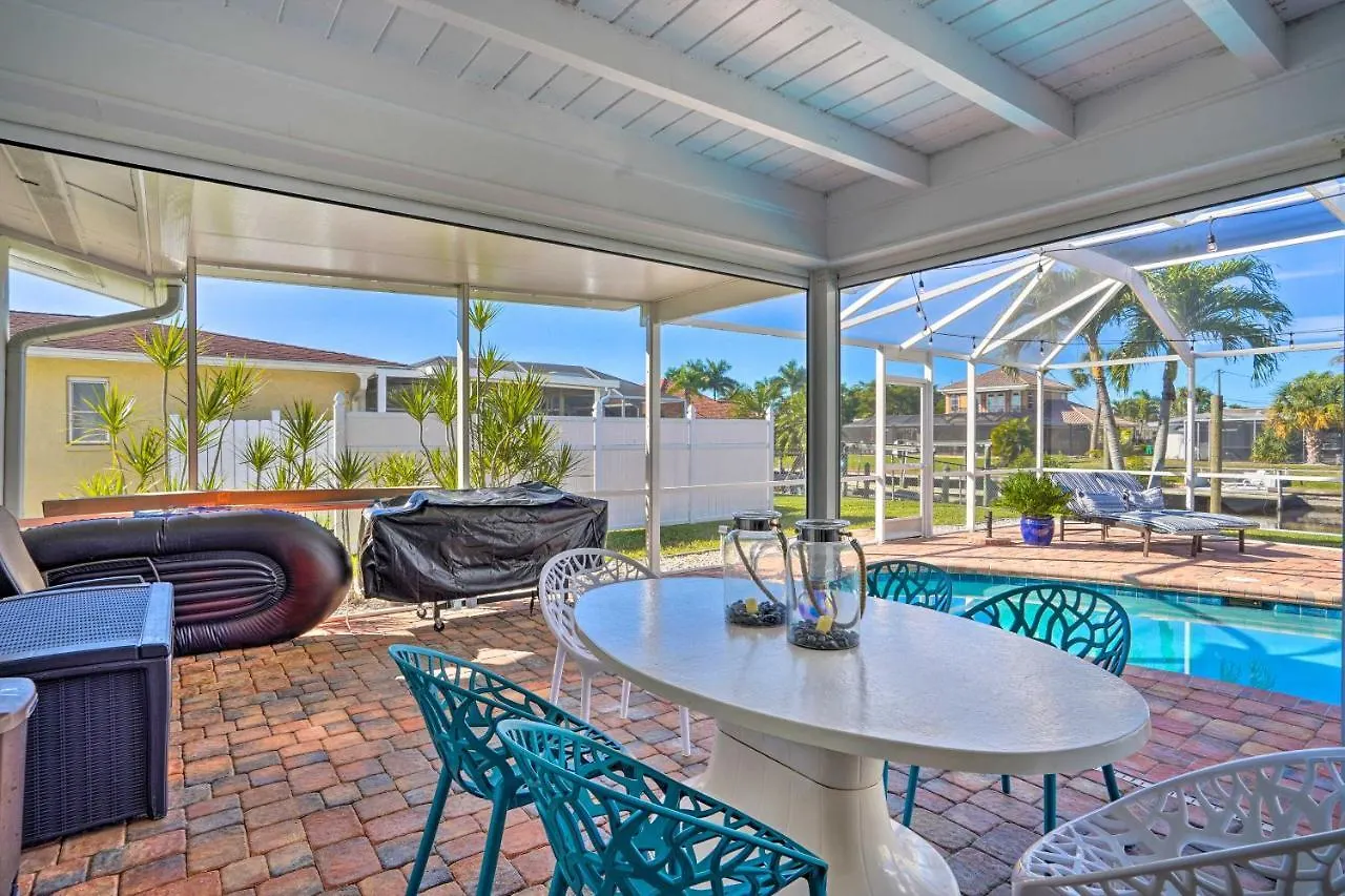 Holiday home With Pool, Lanai, And Canal Access! *