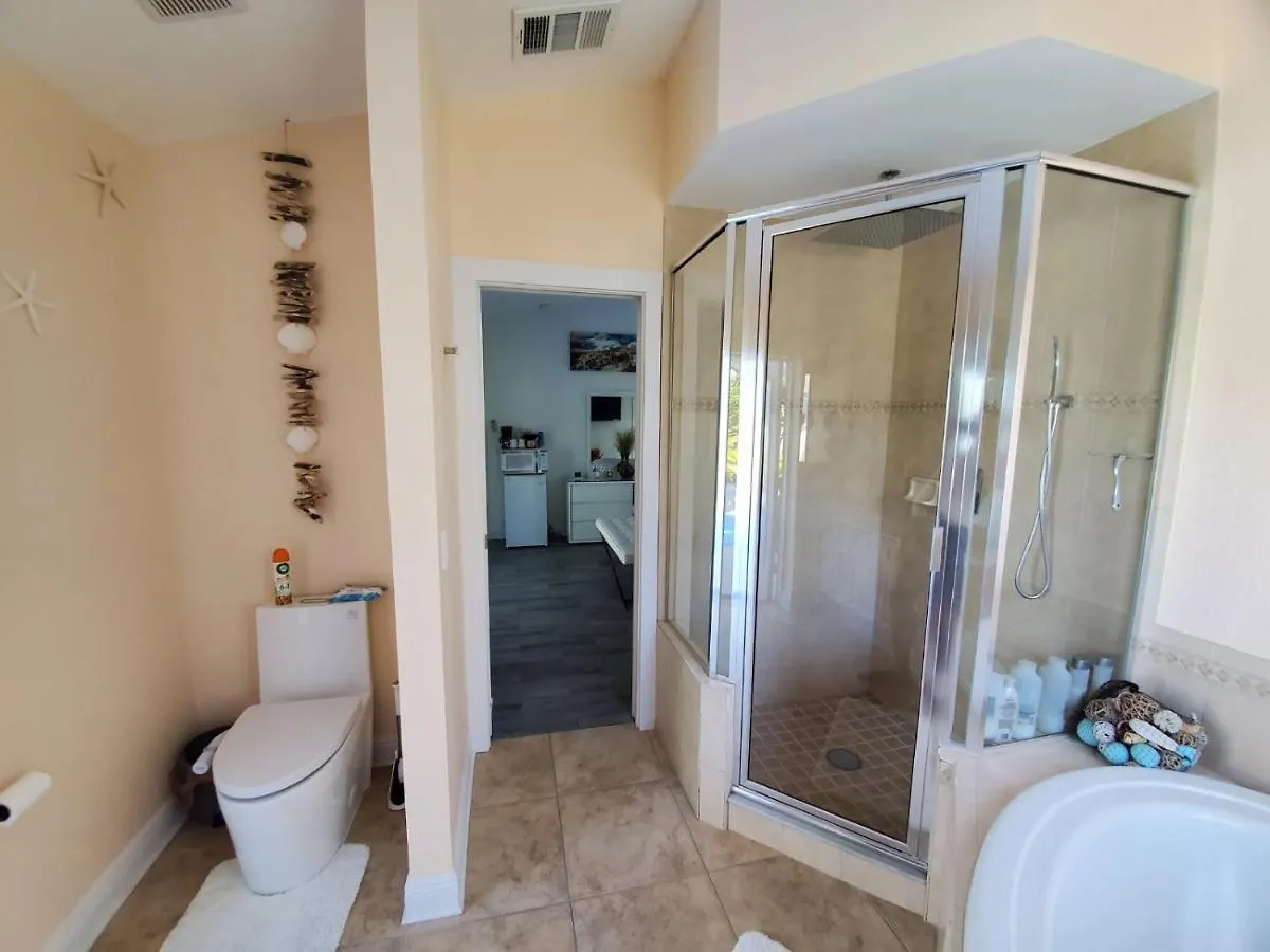 2 Private Cabanas With A Private Pool And Outdoor Kitchen