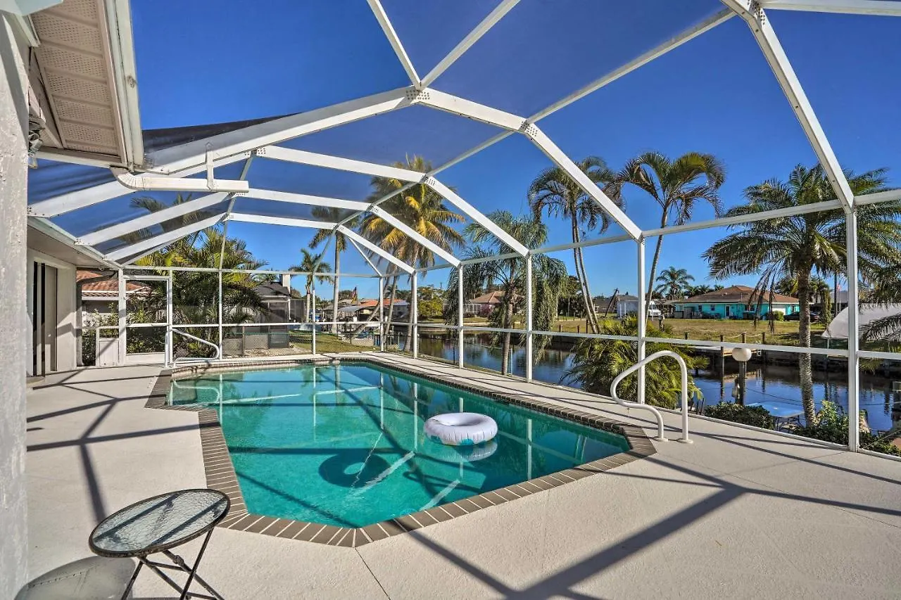 Holiday home Breezy House With Game And Lanai!