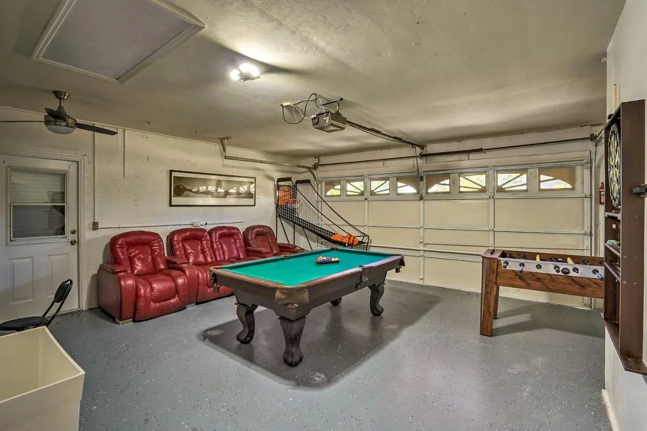 Breezy House With Game And Lanai! * Cape Coral
