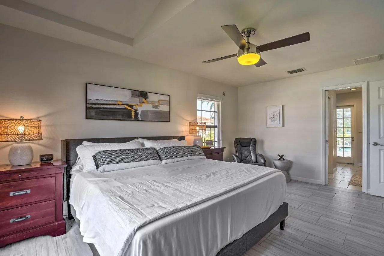 Holiday home Breezy House With Game And Lanai! Cape Coral