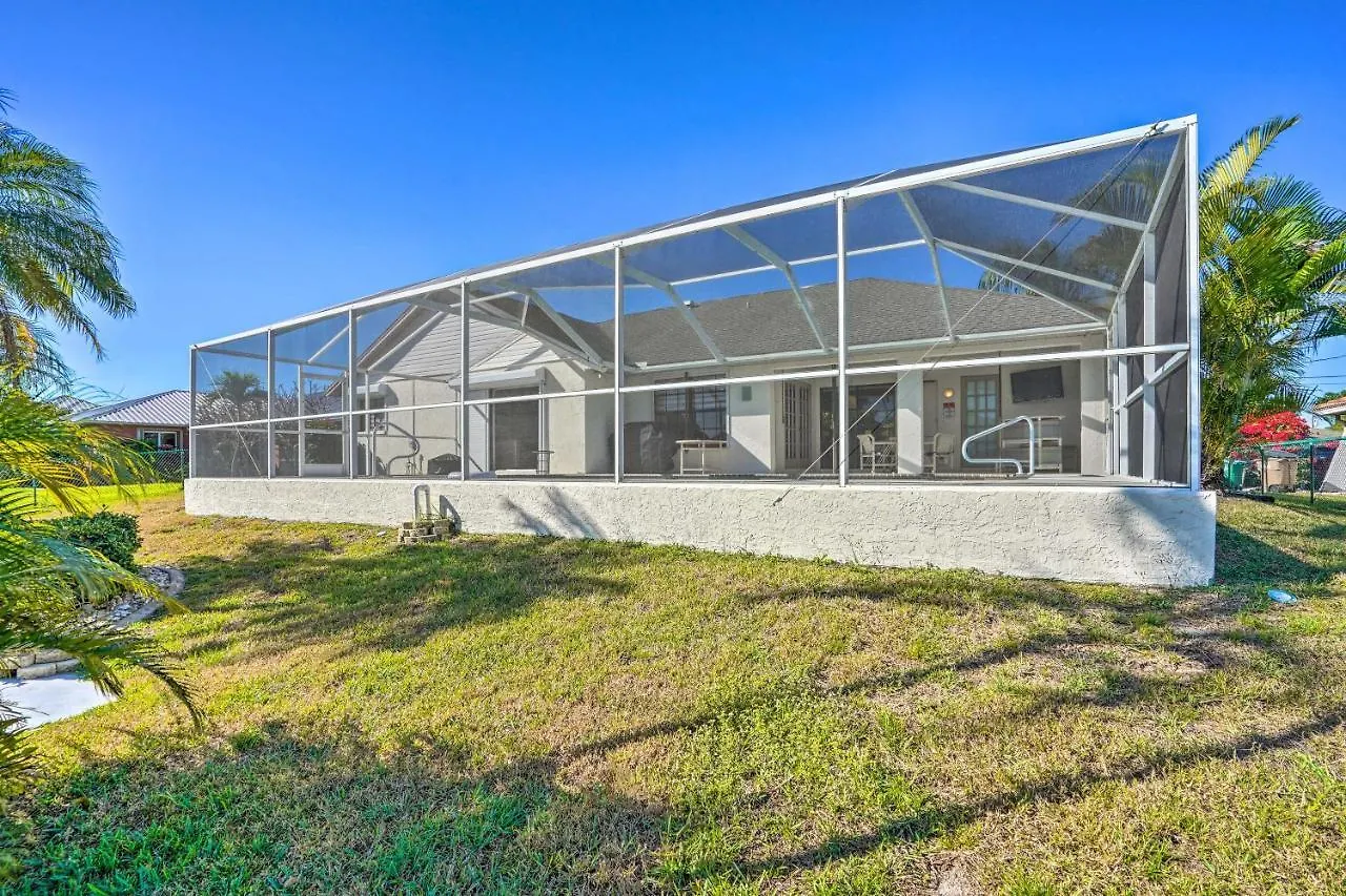 Holiday home Breezy House With Game And Lanai!