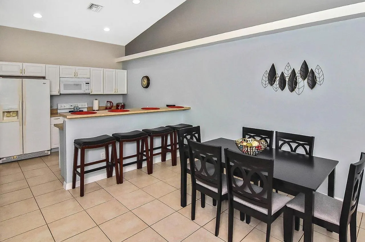 Rest And Re Treat * Cape Coral