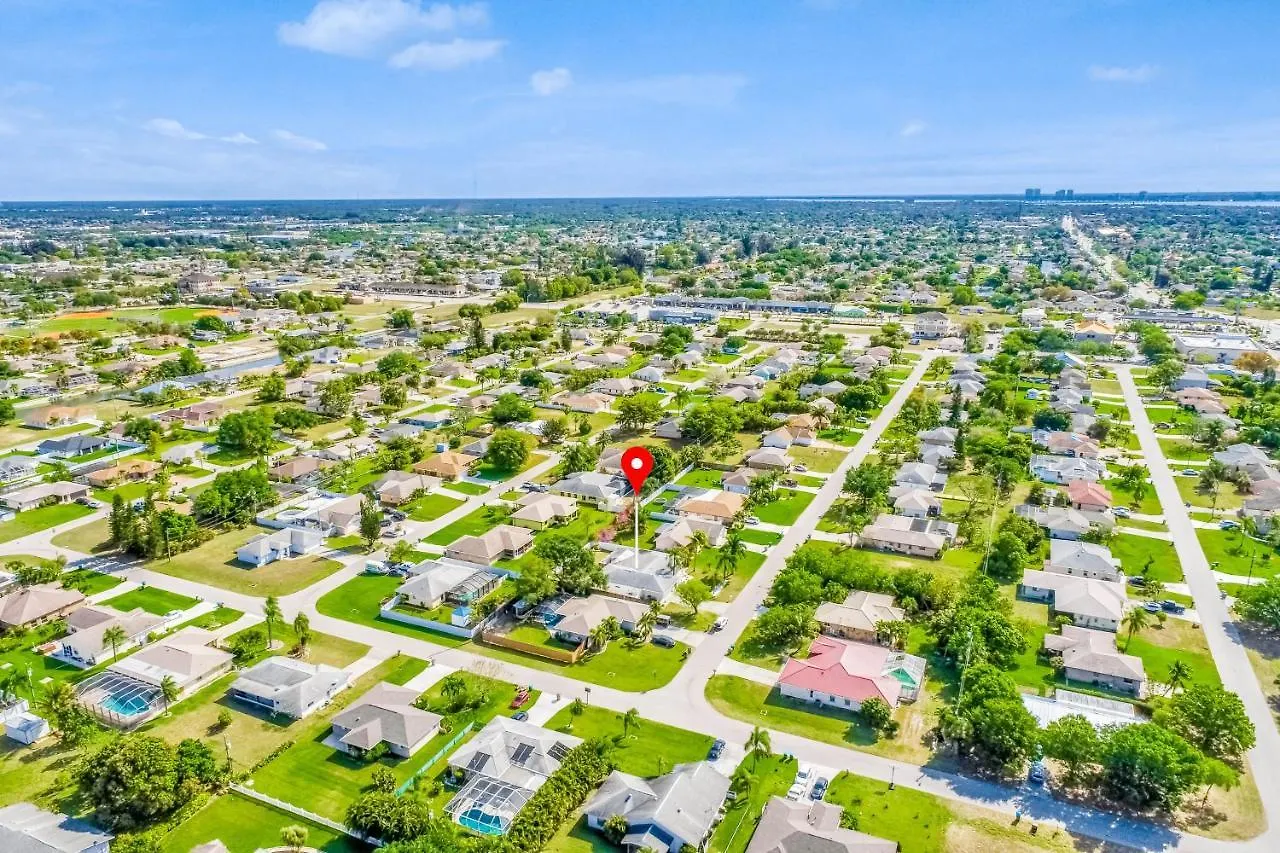 Palm Escape * Cape Coral