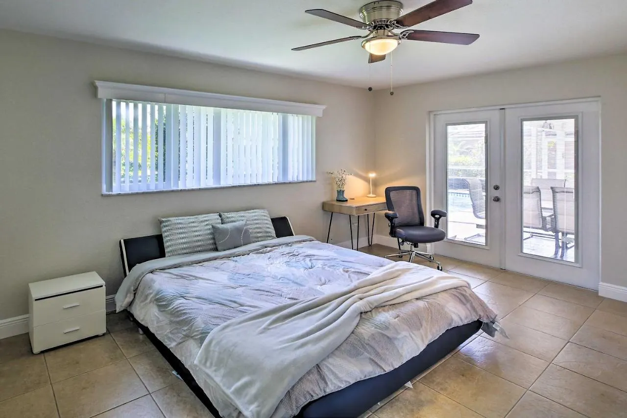 Holiday home Canalfront Escape Lanai With Pool! *