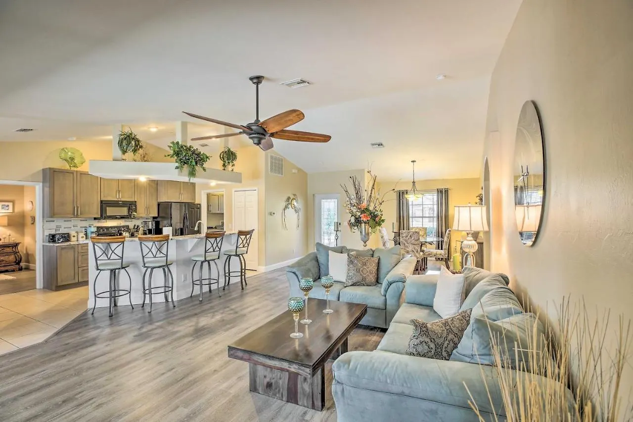 Stunning Getaway With Lanai And Heated Pool Holiday home *