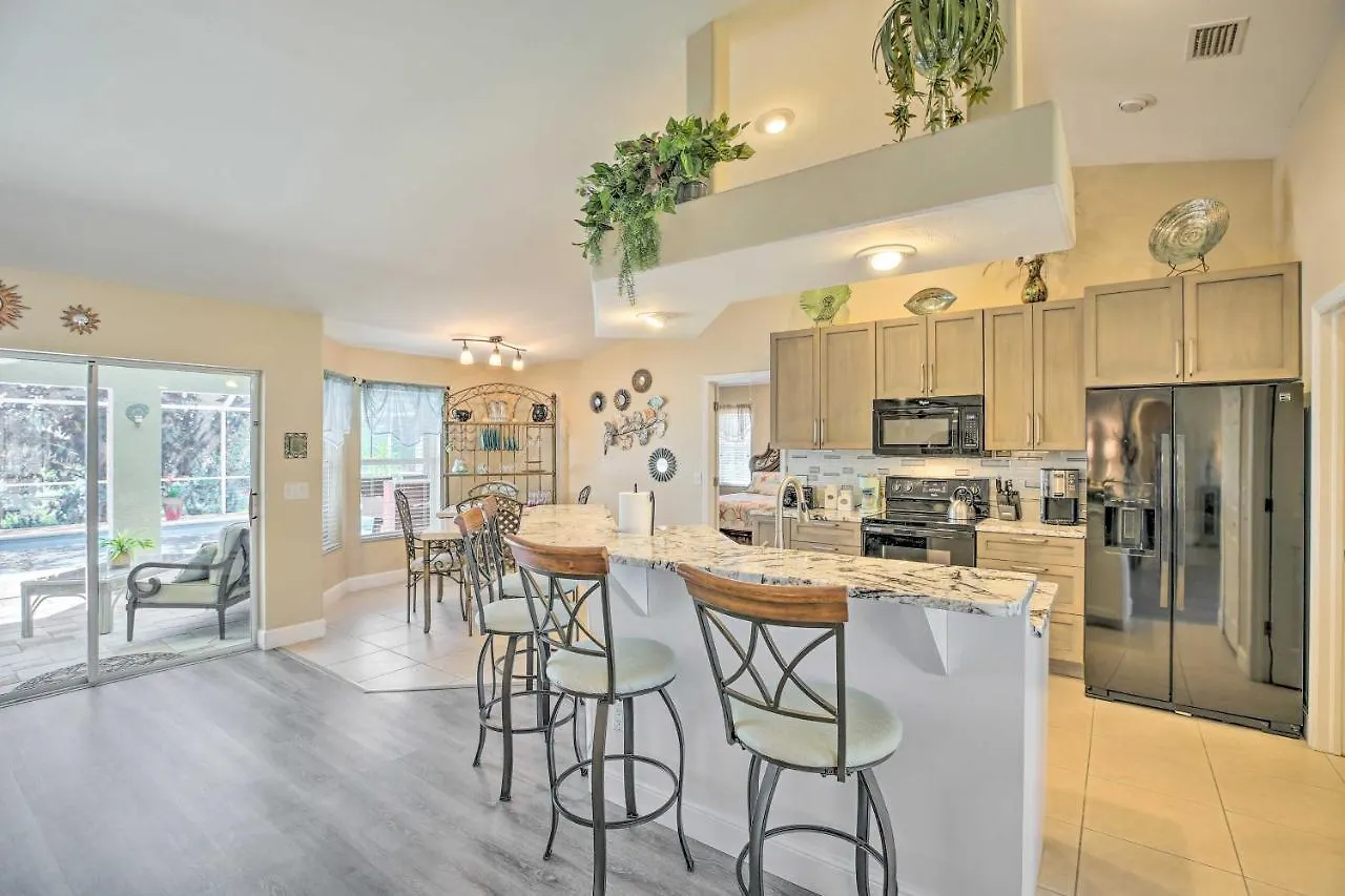 Holiday home Stunning Getaway With Lanai And Heated Pool
