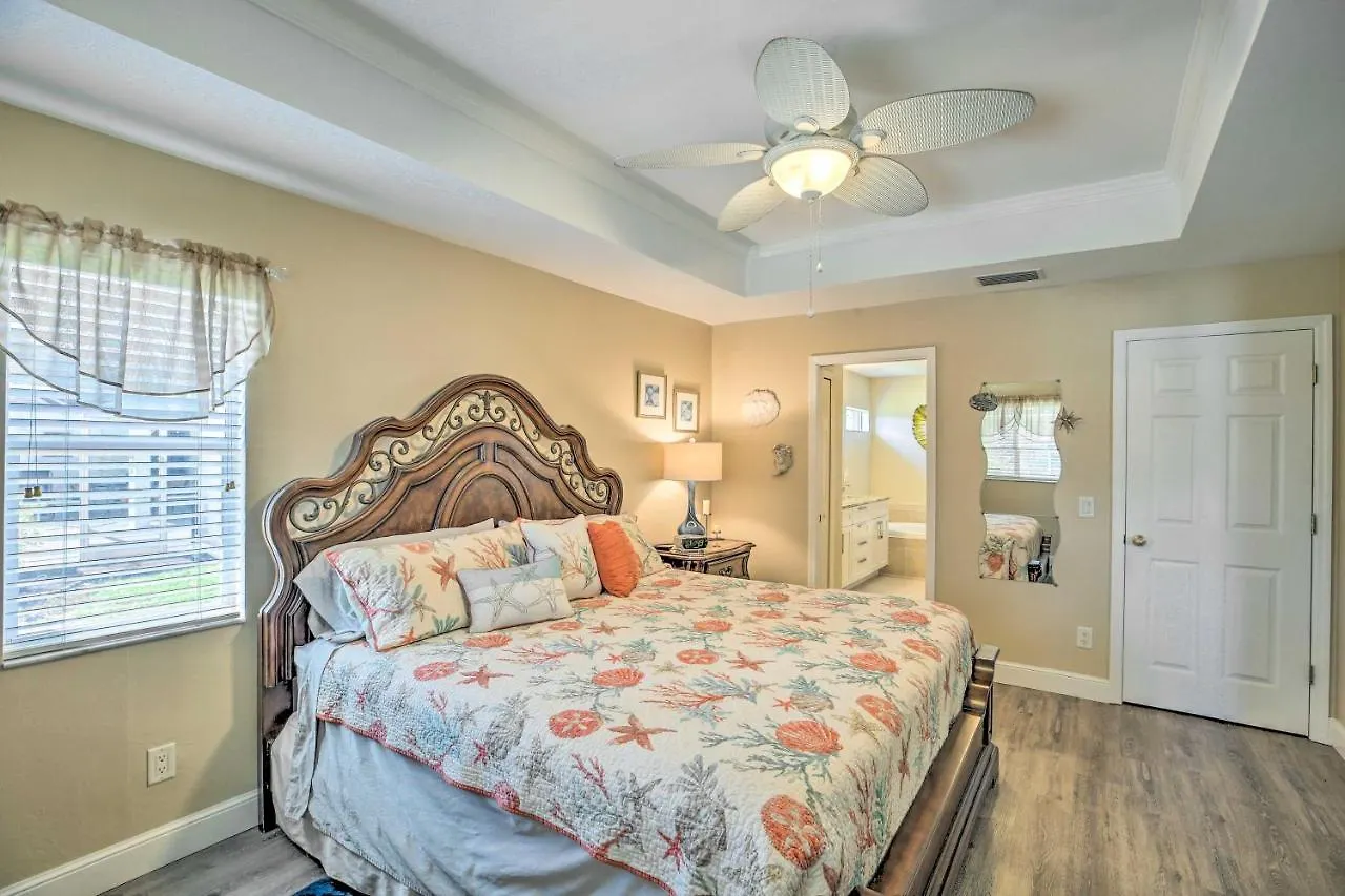 Stunning Getaway With Lanai And Heated Pool Holiday home *