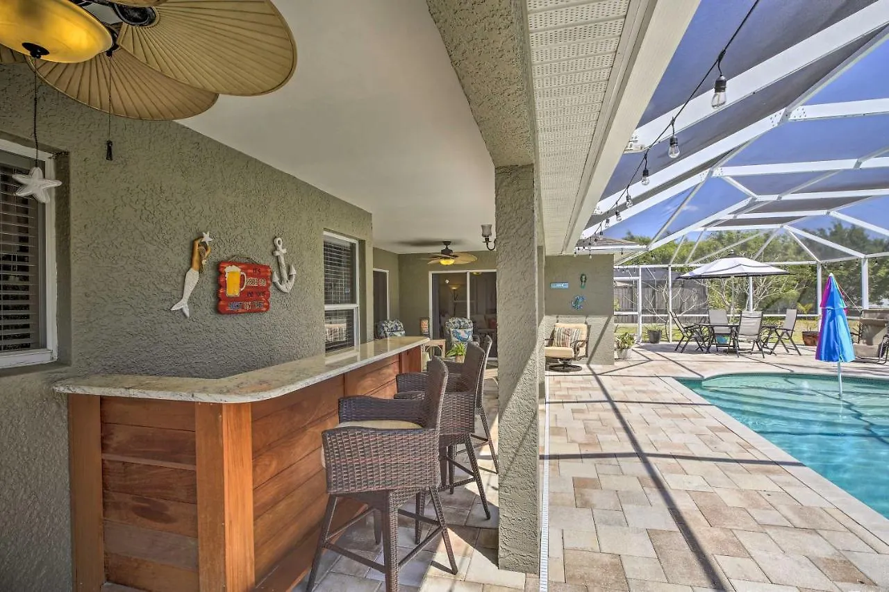 Stunning Getaway With Lanai And Heated Pool Cape Coral