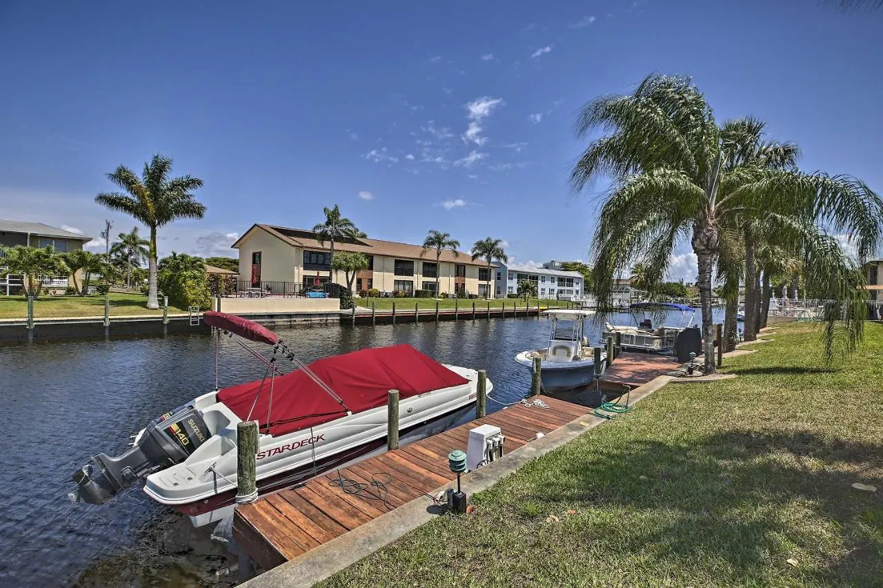 With Community Pool! Cape Coral