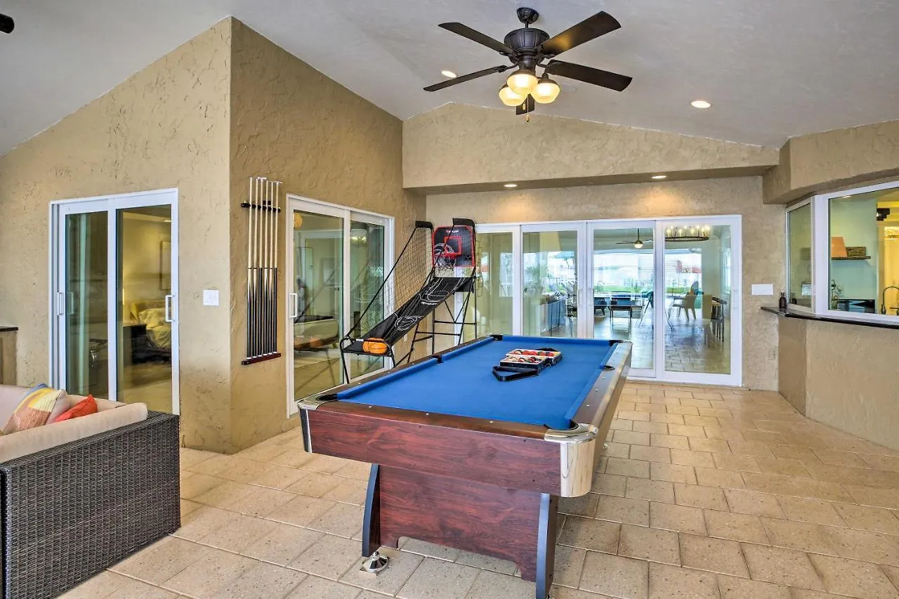 Holiday home Luxurious Waterfront Escape With Pool And Dock!