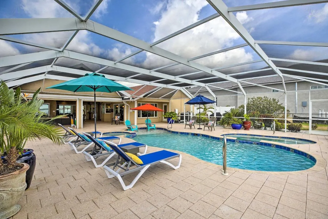 Luxurious Waterfront Escape With Pool And Dock! *