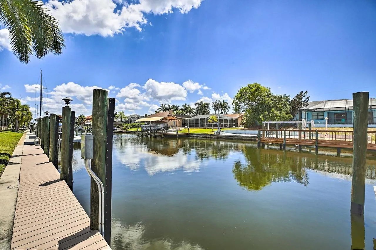 Sunny And Upscale On The Canal Villa *