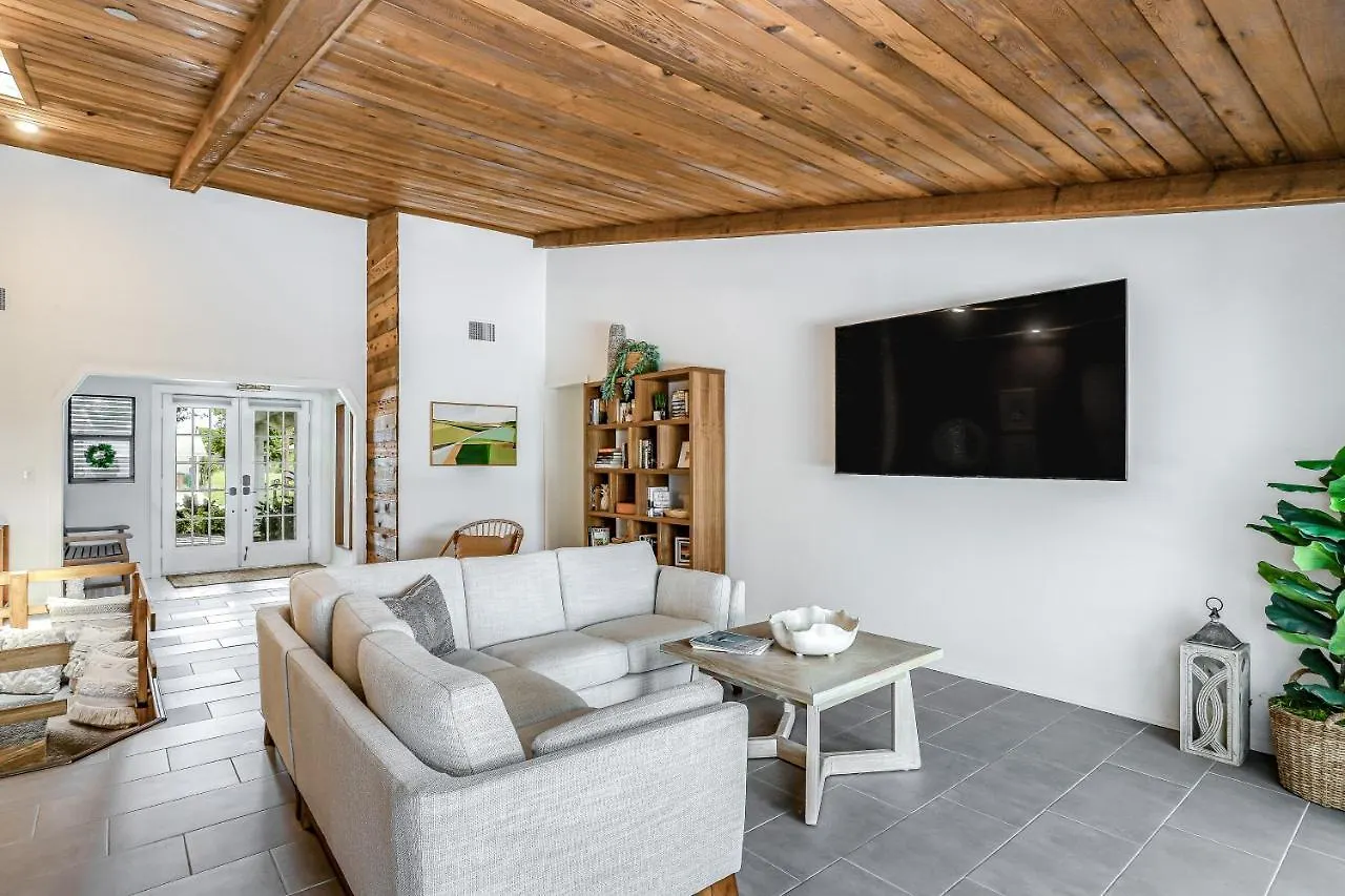 Coastal Livin' Holiday home Cape Coral