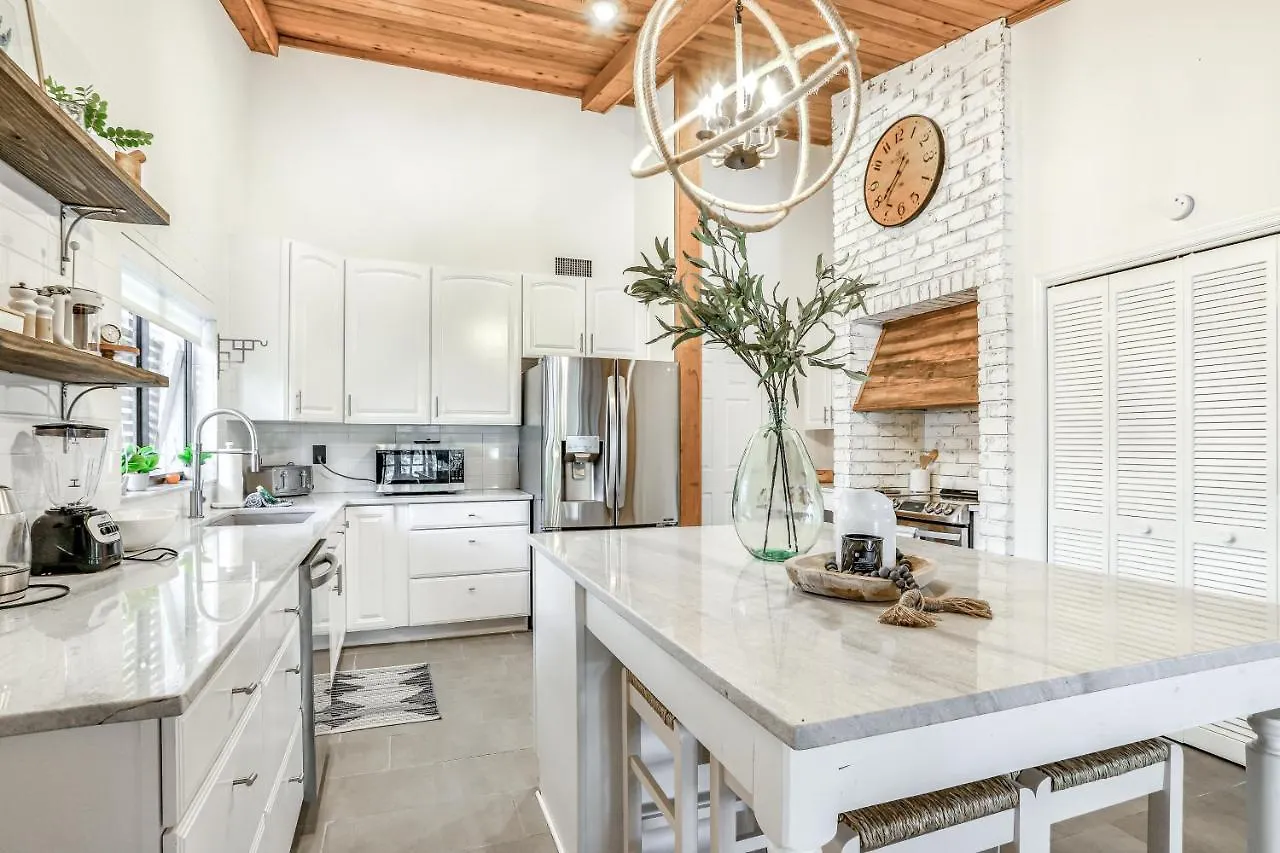 Coastal Livin' Holiday home Cape Coral