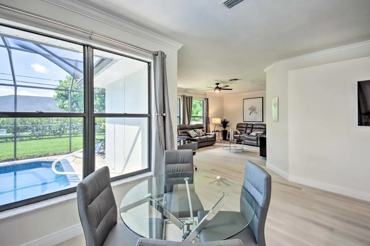 Holiday home Modern Private Lanai And Pool! Cape Coral