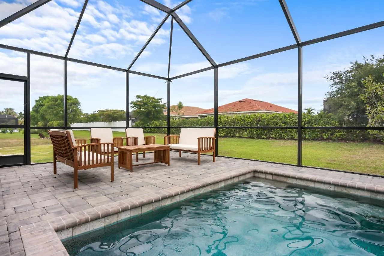 Sw Fl Oasis - 4bdr - 3bth - Pool - Game - Sleeps 10 Or More Holiday home *