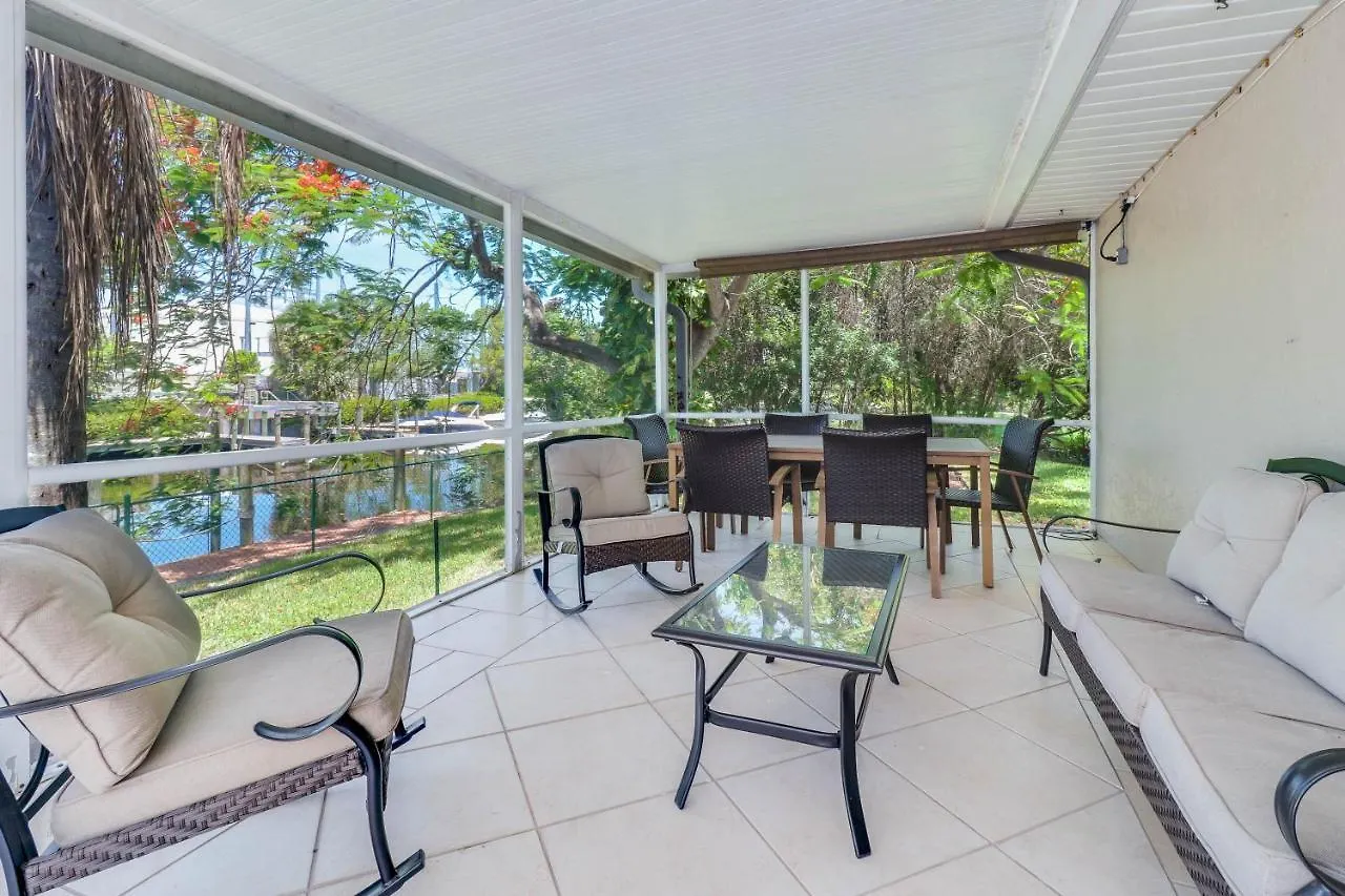 Waterfront Pool With Sailboat Access *